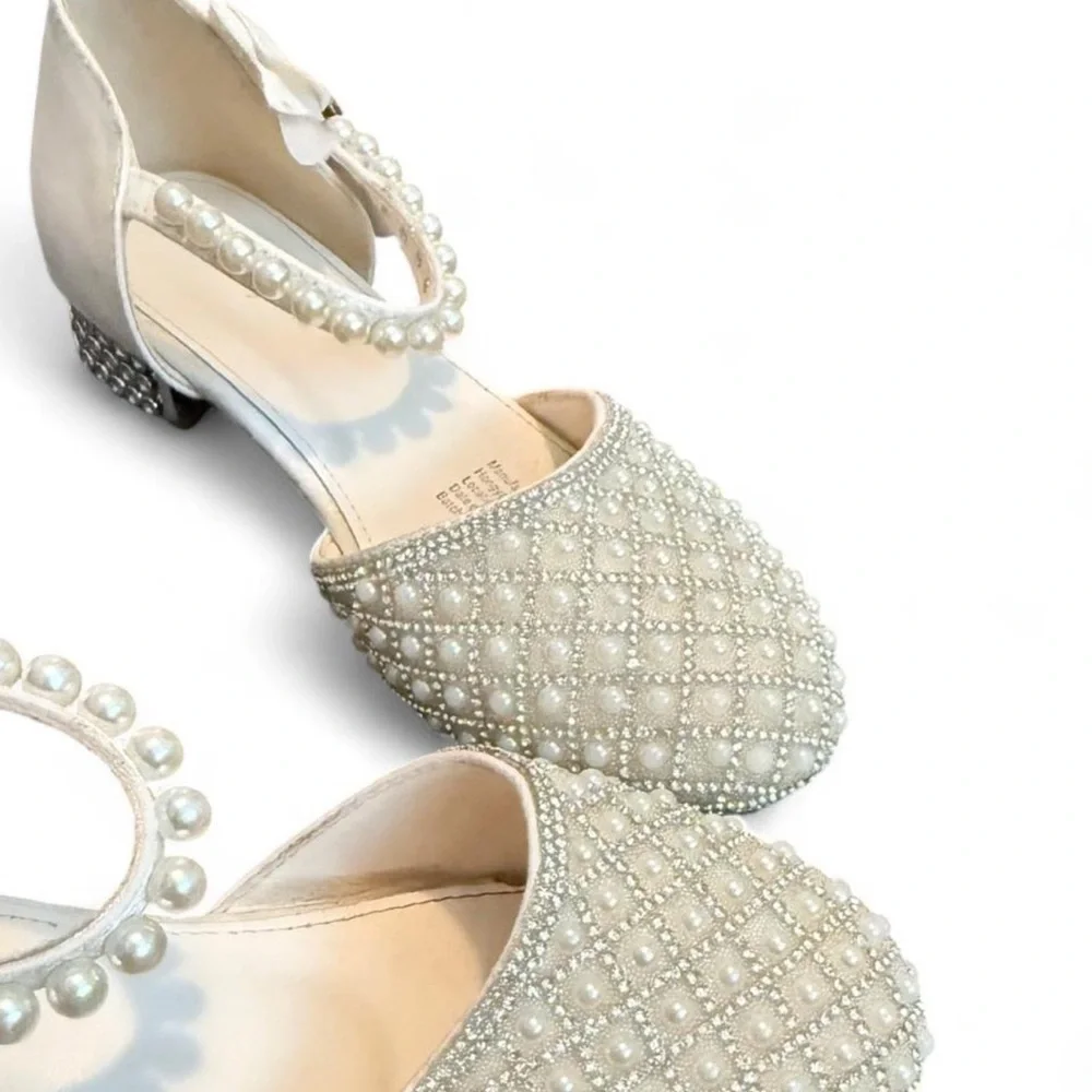 Girl Size 36 Ivory White pearl embellished kitten heels wedding flower‎ girl